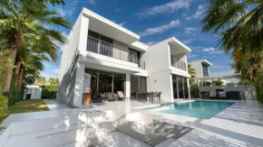 Dubai Hills - Private Pool 5 Bedroom Villa